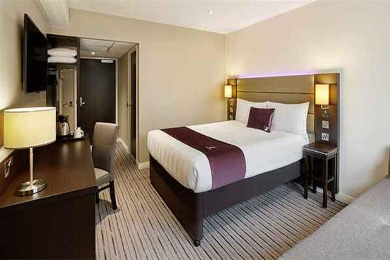 Premier Inn Premier Inn Saffron Walden Zewnętrze zdjęcie