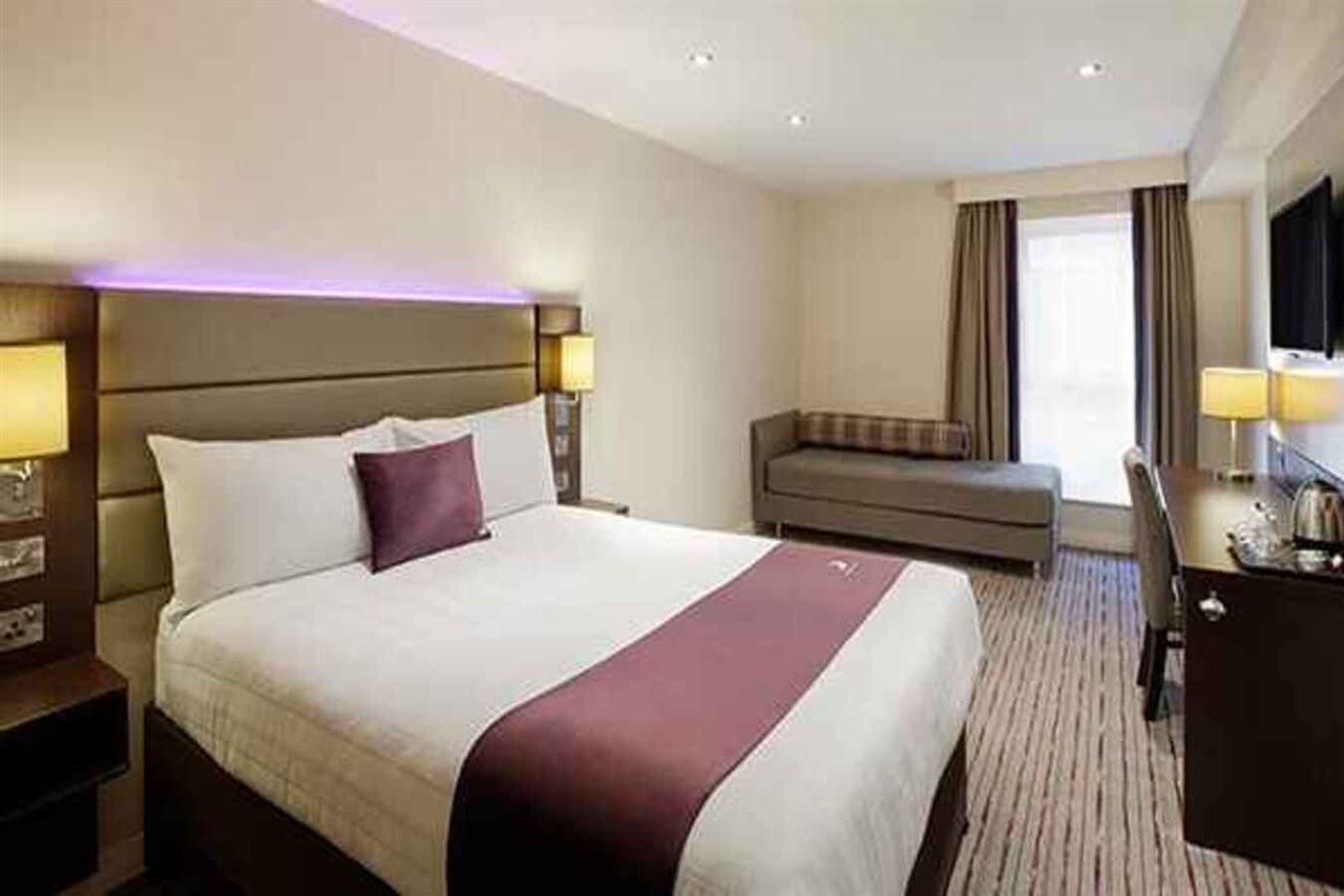 Premier Inn Premier Inn Saffron Walden Zewnętrze zdjęcie
